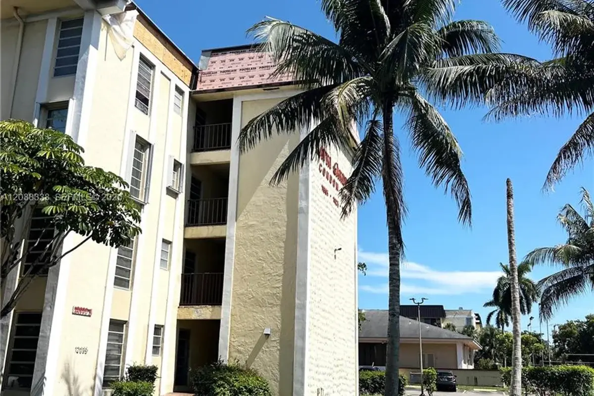 12035 NE 2nd Ave #A302, North Miami: photo 1 of 24