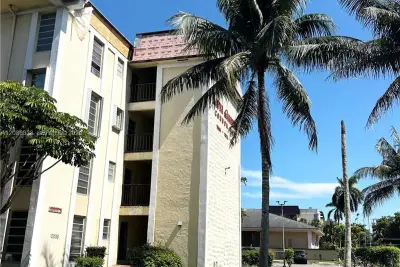 12035 NE 2nd Ave #A302, North Miami: photo 1 of 24