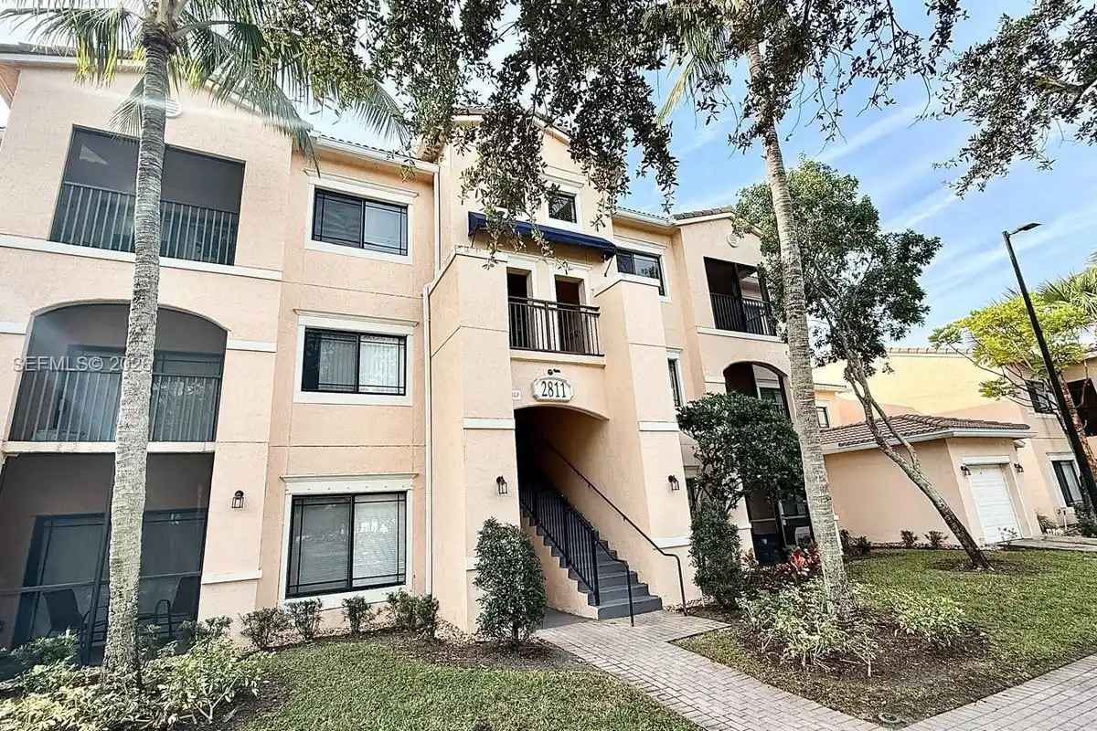 2811 Grande Pkwy #203, Palm Beach Gardens: photo 1 of 41
