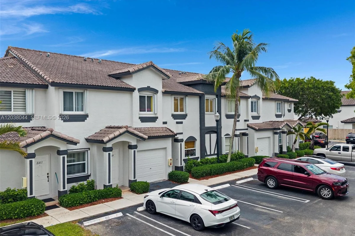 2209 SE 25th Ave, Homestead: photo 1 of 19