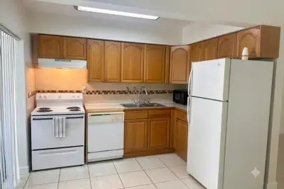1511 SE 23rd Ave #1, Pompano Beach: photo 1 of 28