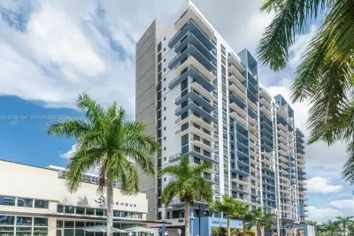 5350 NW 84th Ave #1018, Doral: photo 1 of 25