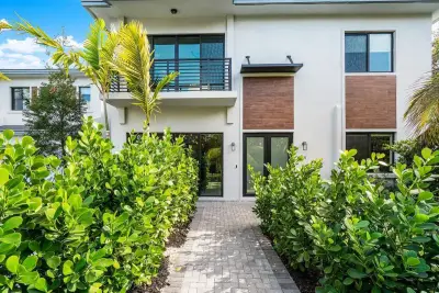2211 Florida Blvd #A, Delray Beach: photo 1 of 19