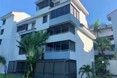 8255 SW 152nd Ave #E-101, Miami: photo 1 of 17