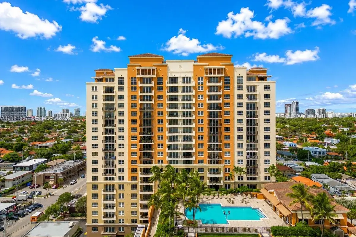 3232 SW 22nd Ter #802, Miami: photo 1 of 28