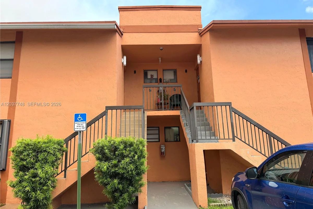 6365 W 27th Ct #24-8, Hialeah: photo 1 of 19