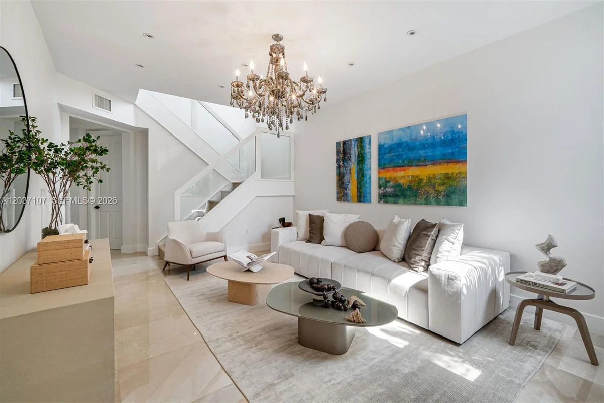 21156 NE 33rd Ave, Aventura: photo 1 of 30