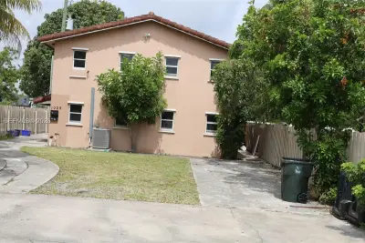 1029 S C St, Lake Worth: photo 1 of 1