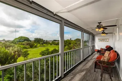 4800 Hillcrest Ln #501, Hollywood: photo 1 of 28