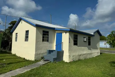 856 SW Ave D, Belle Glade: photo 1 of 22