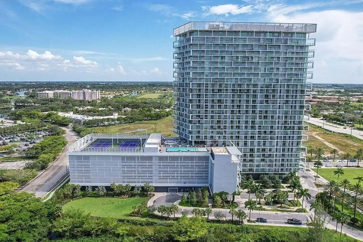 2000 Metropica Way #811, Sunrise: photo 1 of 15