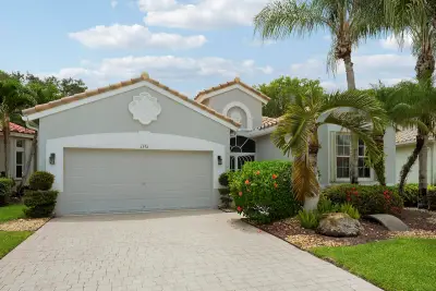 6554 Pavone St, Lake Worth: photo 1 of 60