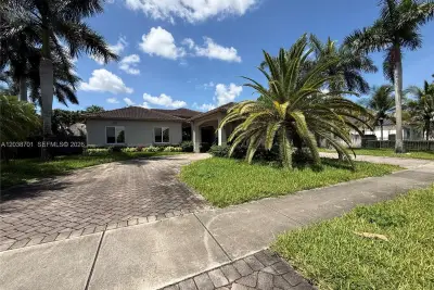 16940 SW 296th St, Homestead: photo 1 of 39