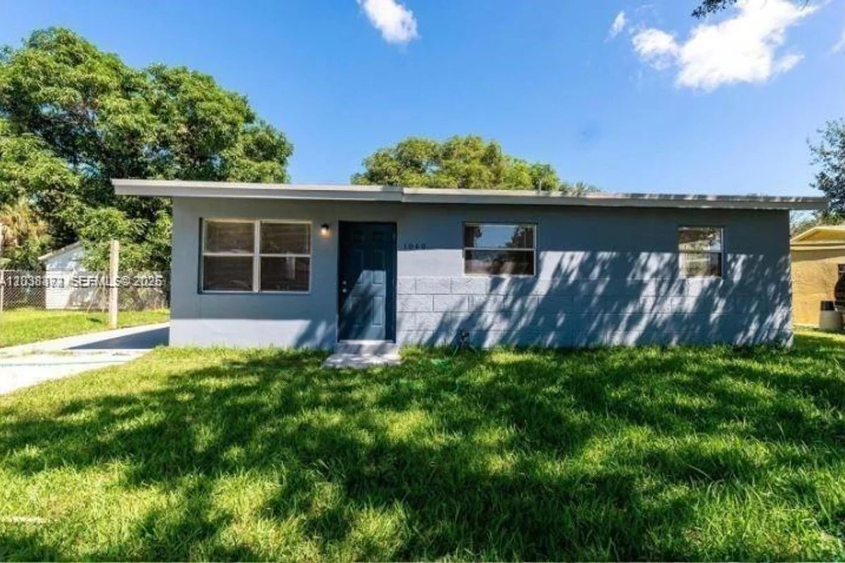 1040 NW 23rd Ter, Fort Lauderdale: photo 1 of 15