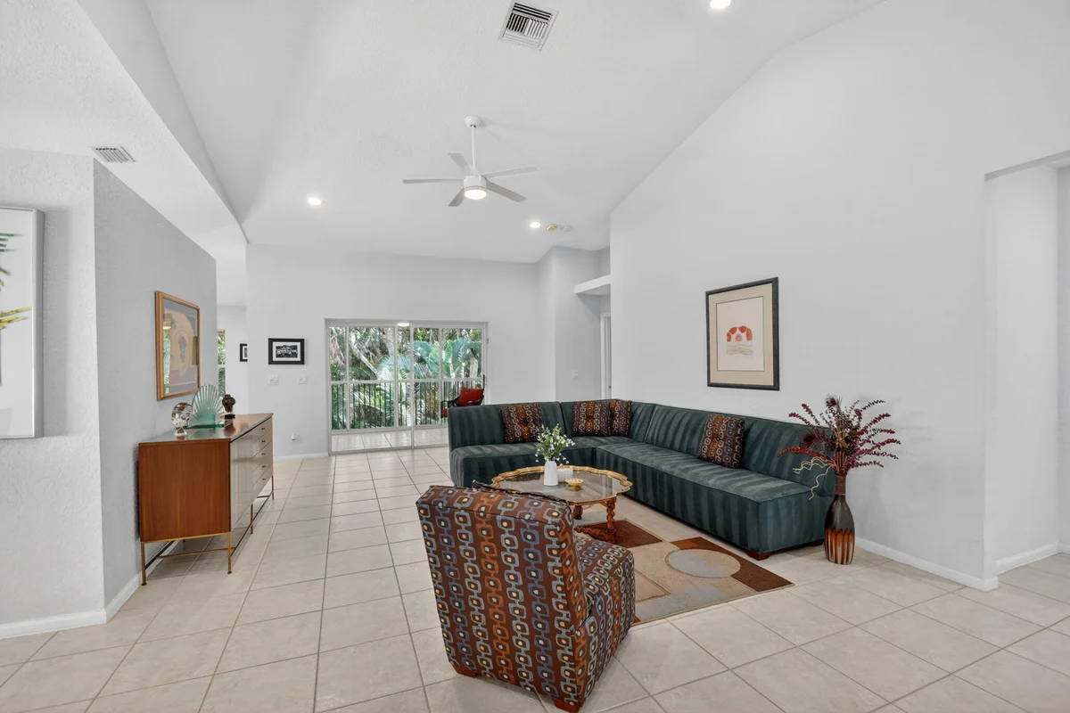 7910 Laina Ln #3, Boynton Beach: photo 1 of 76