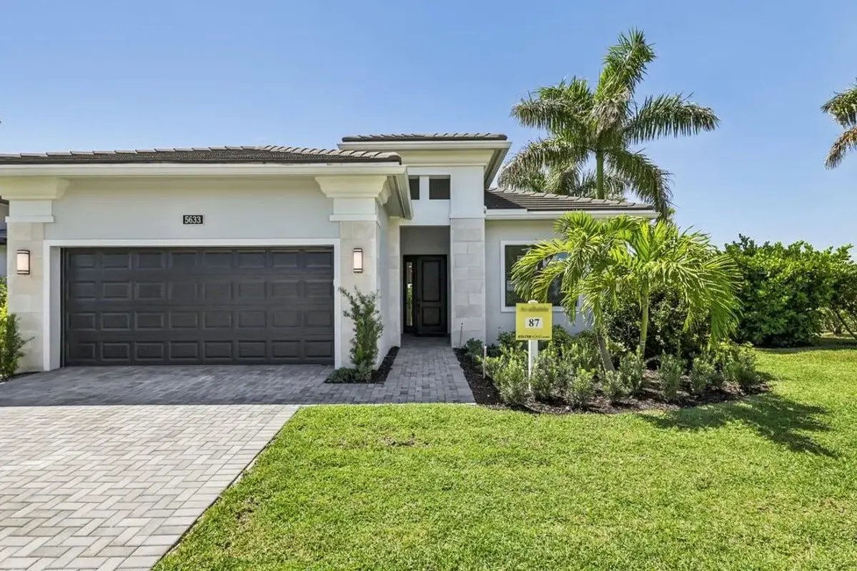 5633 Saint Armands Way, Westlake: photo 1 of 22