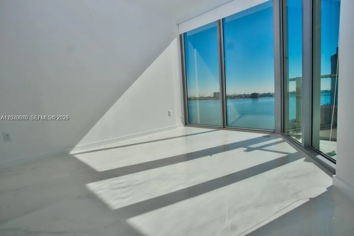 2900 NE 7th Ave #1109, Miami: photo 1 of 18