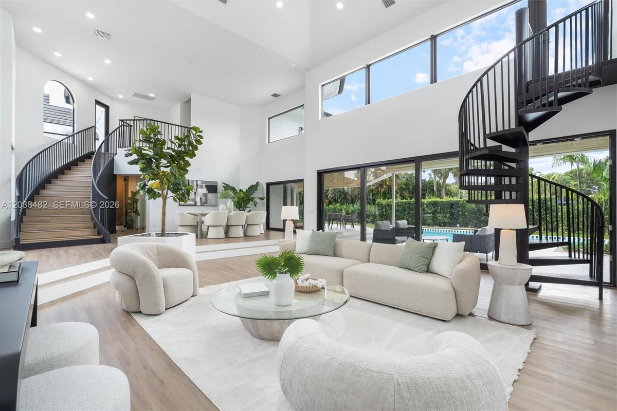 7190 Valencia Dr, Boca Raton: photo 1 of 36