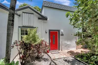 3375 SW 29th Ter, Miami: photo 1 of 20