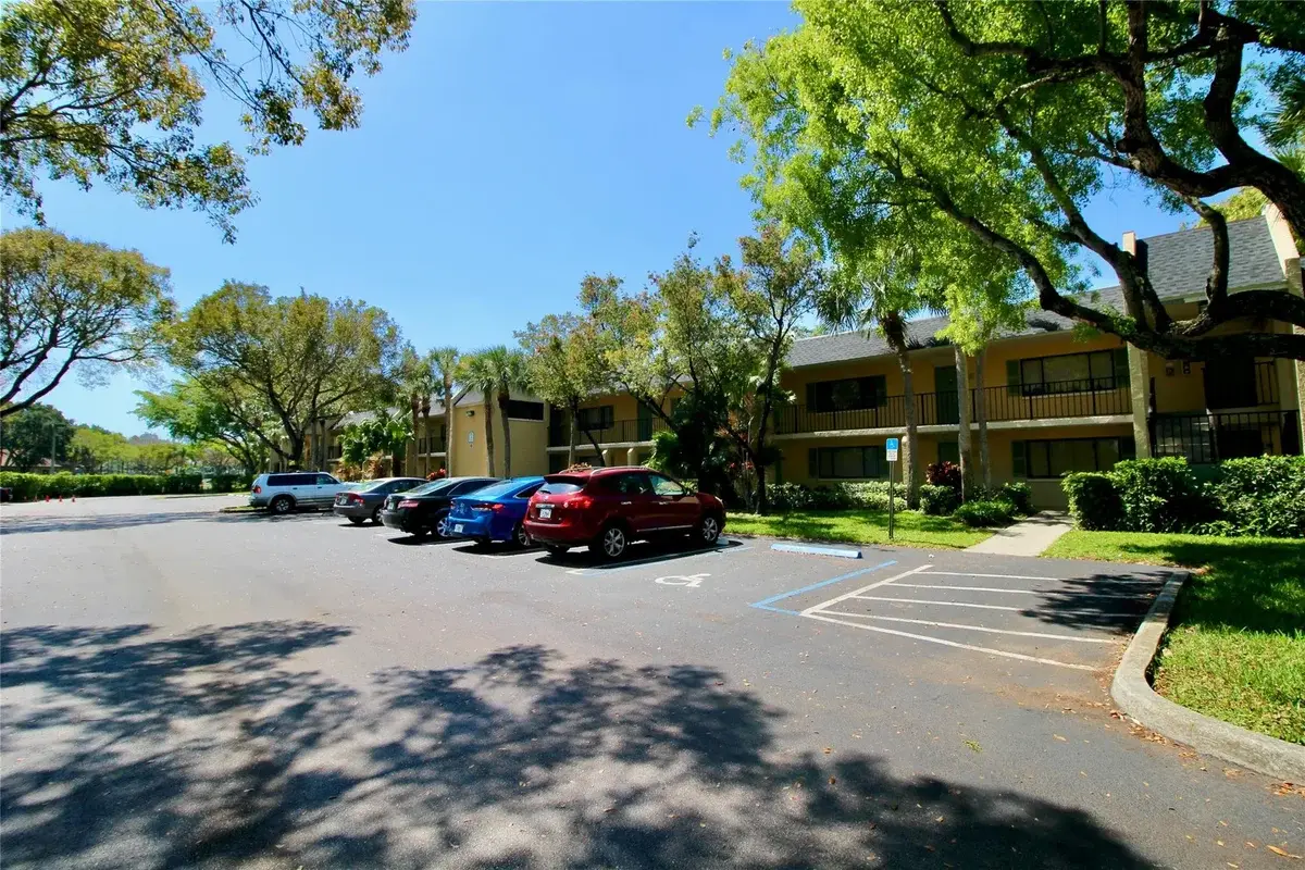 316 Meadows Cir, Boynton Beach: photo 1 of 13
