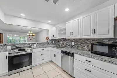 2638 Gately Dr E #125, West Palm Beach: photo 1 of 27