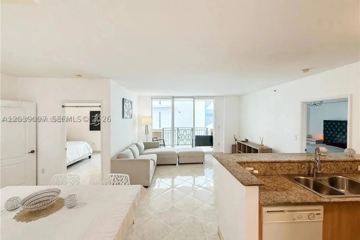 17555 Atlantic Blvd #1103, Sunny Isles Beach: photo 1 of 16