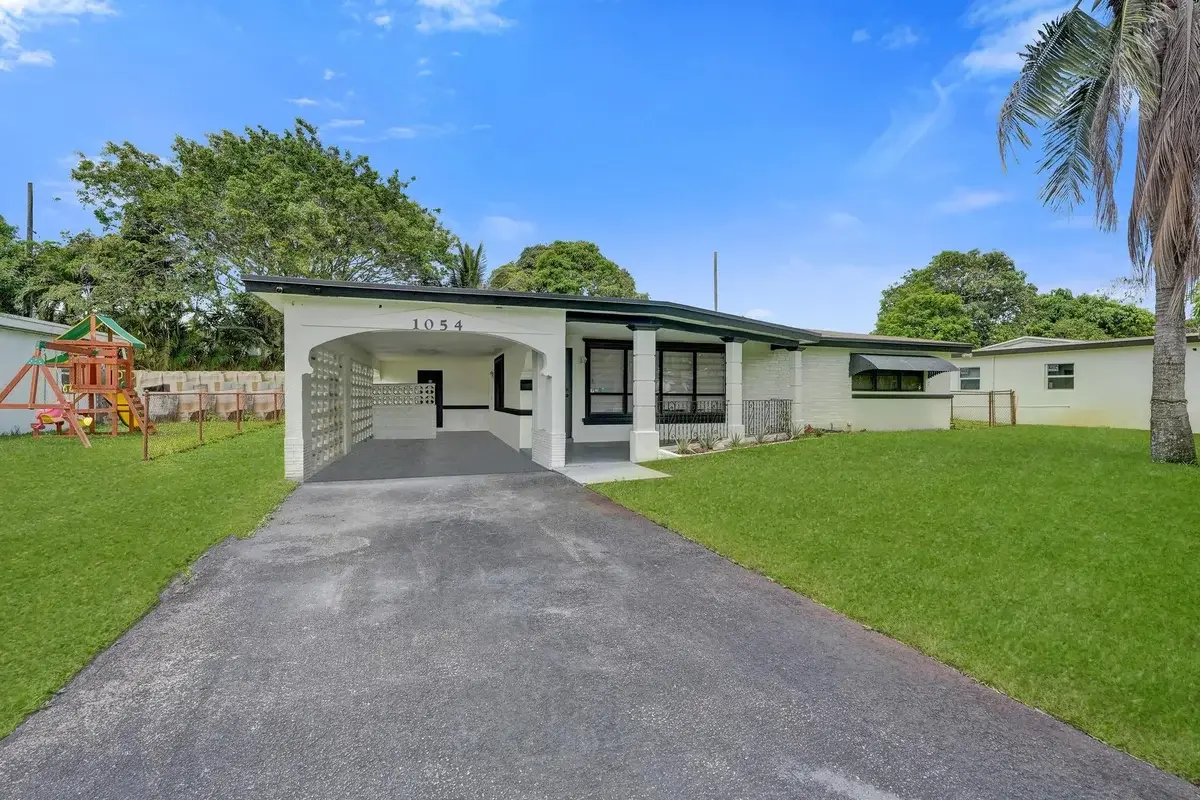 1054 Wyoming Ave, Fort Lauderdale: photo 1 of 37