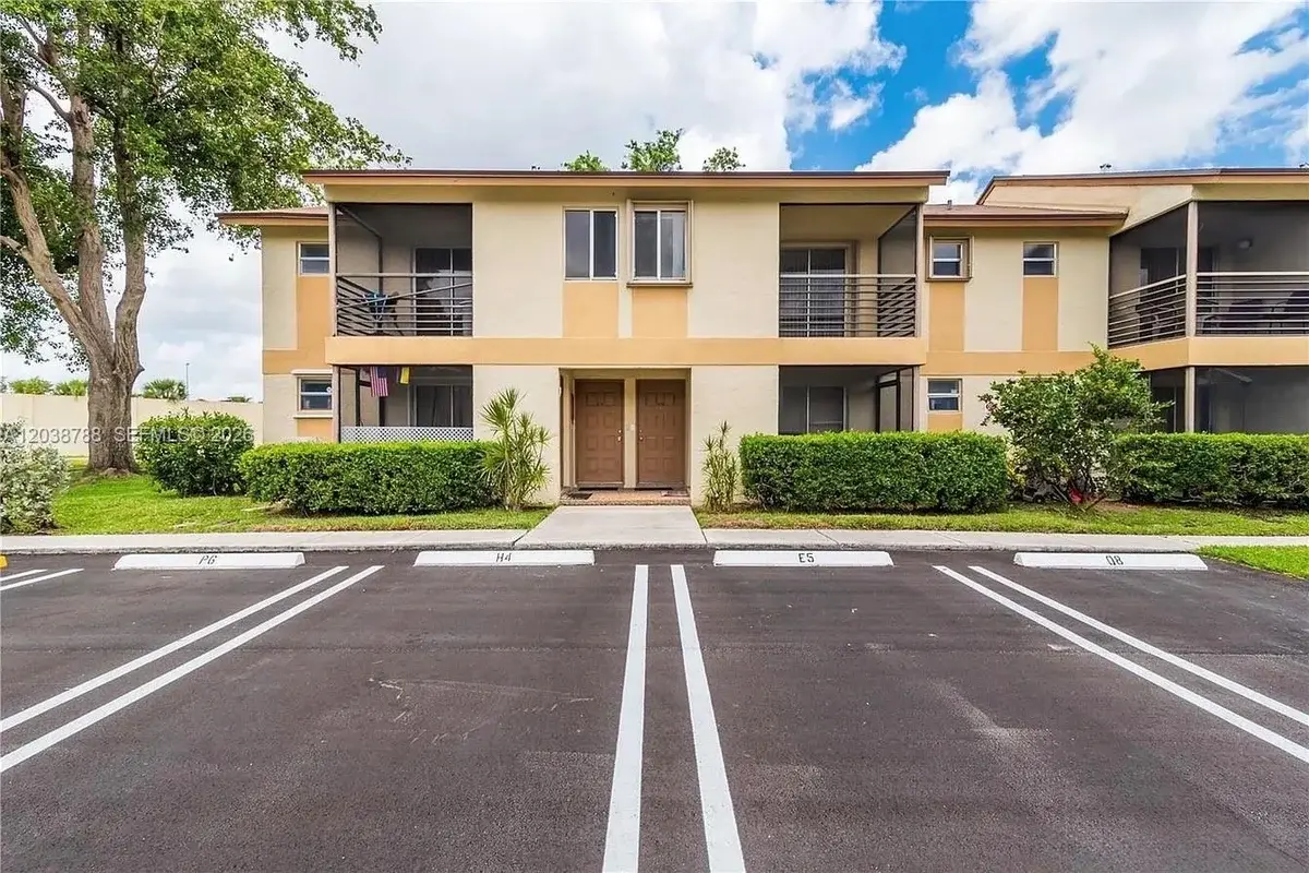 508 Gardens Dr #202, Pompano Beach: photo 1 of 21