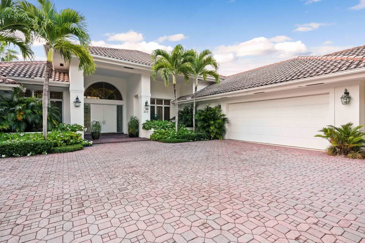 351 Eagle Dr, Jupiter: photo 1 of 17