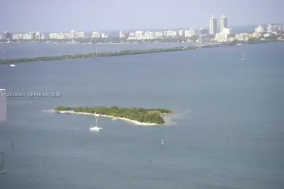1750 N Bayshore Dr #3907, Miami: photo 1 of 2