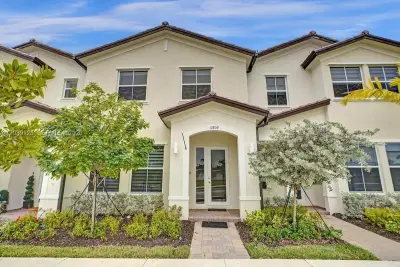 12859 SW 243rd Ter, Homestead: photo 1 of 36