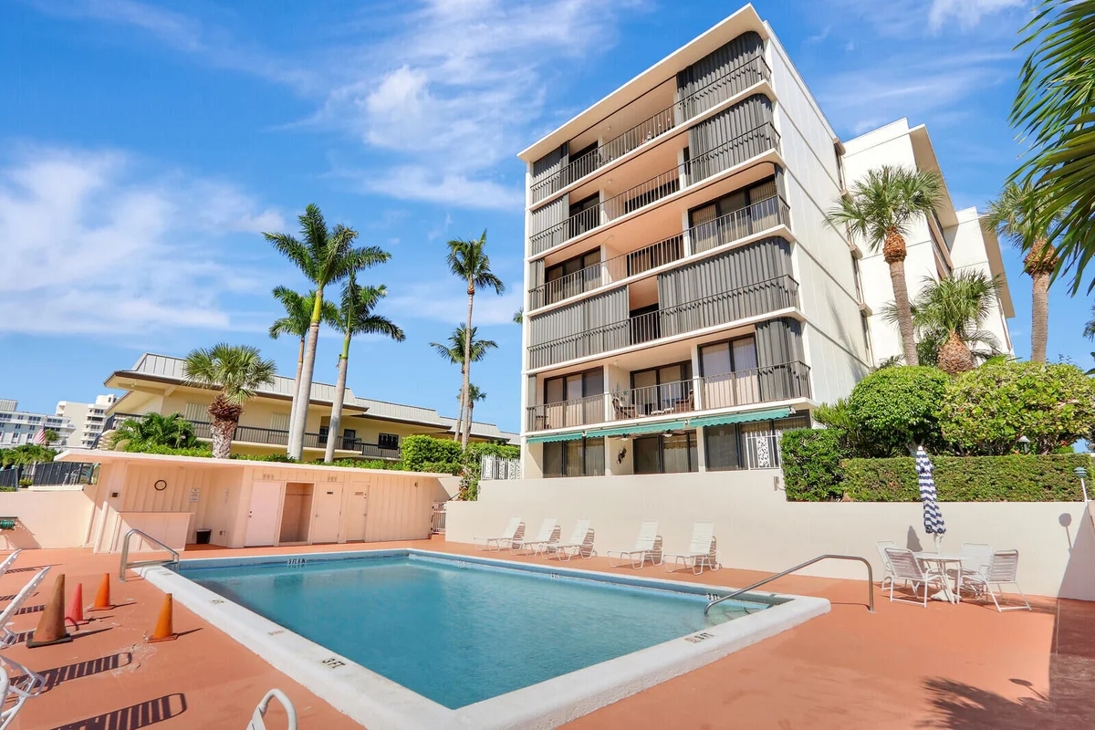 225 Beach Rd #204, Tequesta: photo 1 of 26