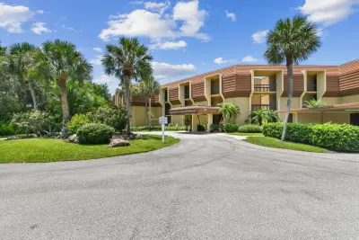 5188 Woodland Lakes Dr #332, Palm Beach Gardens: photo 1 of 21