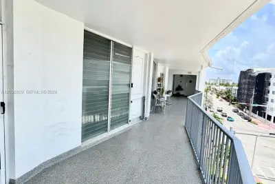 1100 Alton Rd #5D, Miami Beach: photo 1 of 33