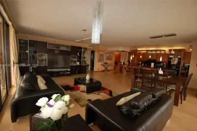 8877 Collins Ave #507, Surfside: photo 1 of 5