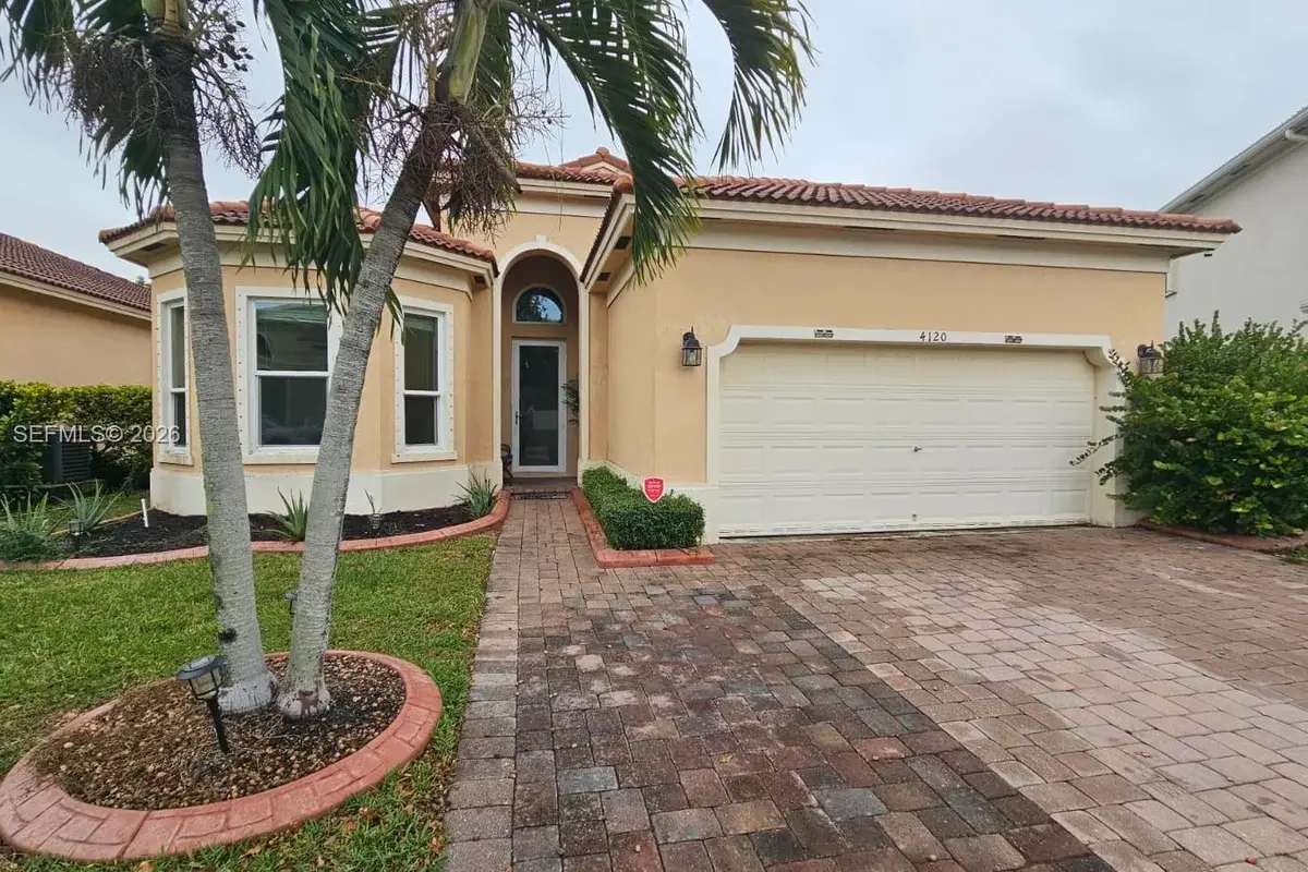 4120 NE 22 Nd Ct, Homestead: photo 1 of 26