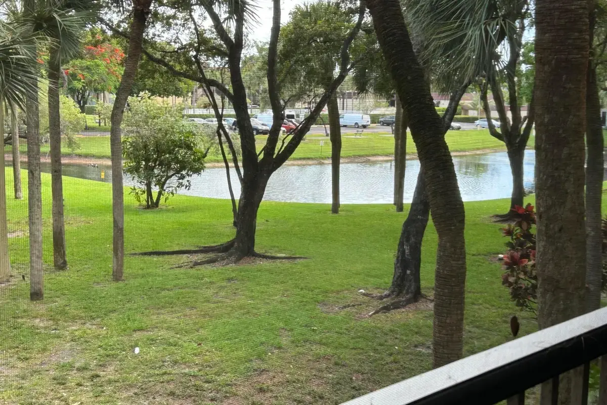 3301 NW 47th Ter #210, Lauderdale Lakes: photo 1 of 13