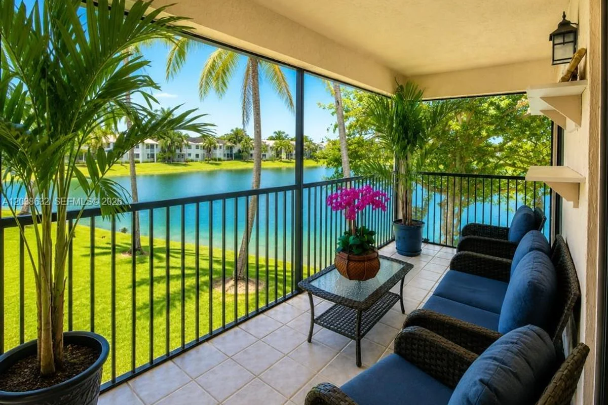 1044 S Independence Dr #1044L, Homestead: photo 1 of 24