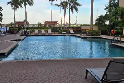 1801 N Flagler Dr #822, West Palm Beach: photo 1 of 22