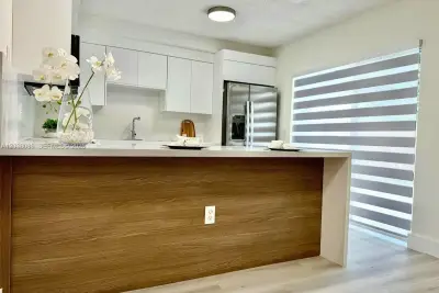 2565 Garden Ct, Cooper City: photo 1 of 20