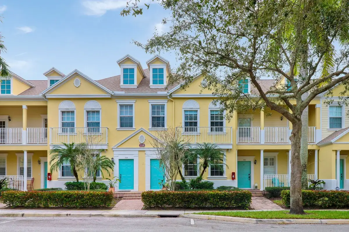 118 Seagrape Dr #105, Jupiter: photo 1 of 24