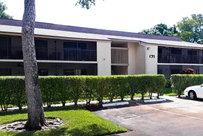 171 Deer Creek Blvd #701, Deerfield Beach: photo 1 of 23