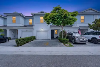 1823 Sandpiper Pointe Pl, Deerfield Beach: photo 1 of 52