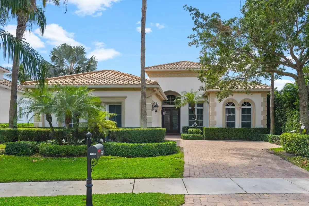 12200 Sunnydale Dr, Wellington: photo 1 of 56