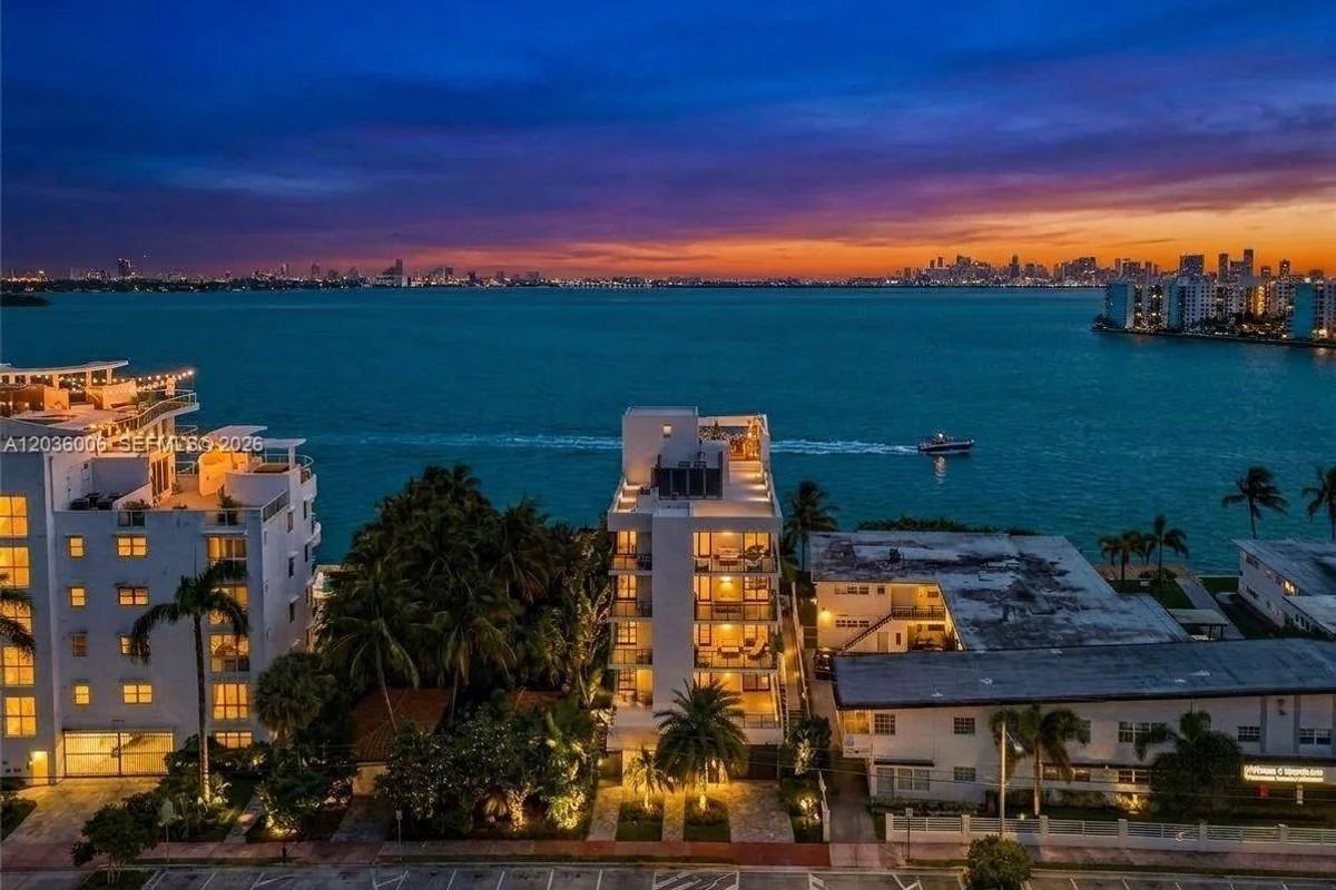 1930 Bay Dr #PH1, Miami Beach: photo 1 of 68