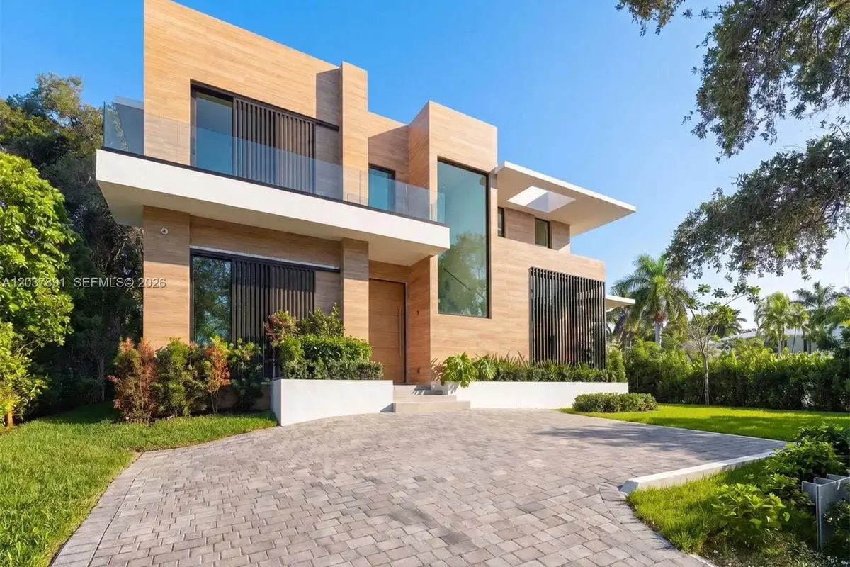 4430 Nautilus Dr, Miami Beach: photo 1 of 40