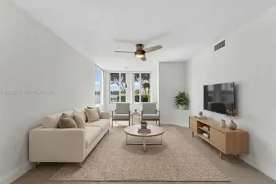 2841 N Oakland Forest Dr #110, Oakland Park: photo 1 of 31