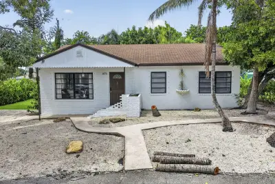 1875 Ridge Rd, Juno Beach: photo 1 of 54