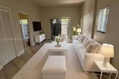 1918 Brickell Ave #101, Miami: photo 1 of 20