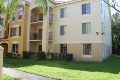 4211 San Marino Blvd #107, West Palm Beach: photo 1 of 1